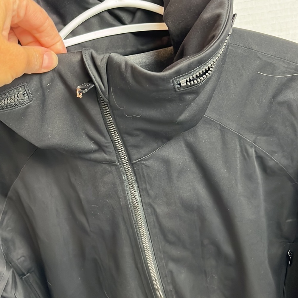 LULULEMON soft shell jacket - Picture 3 of 11